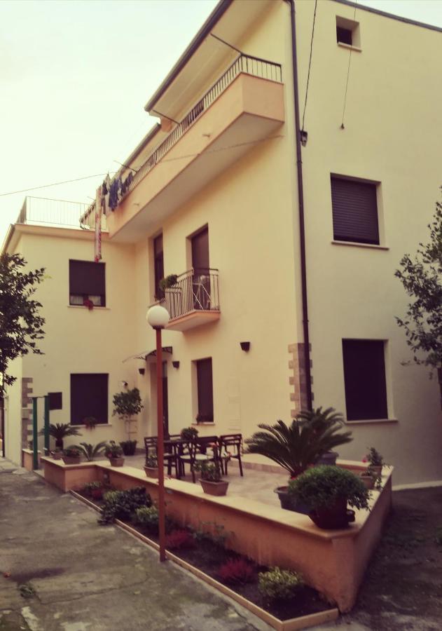 Bed and Breakfast Casa Kati Mercato San Severino Exterior foto